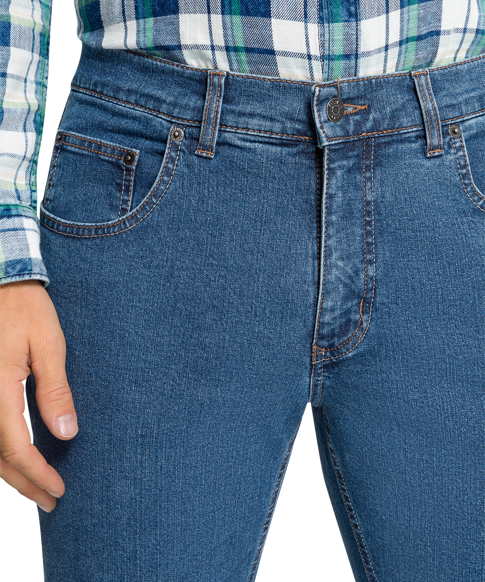 PIONEER_HerbstWinter-2021_6821_P01144100006388-6821_5