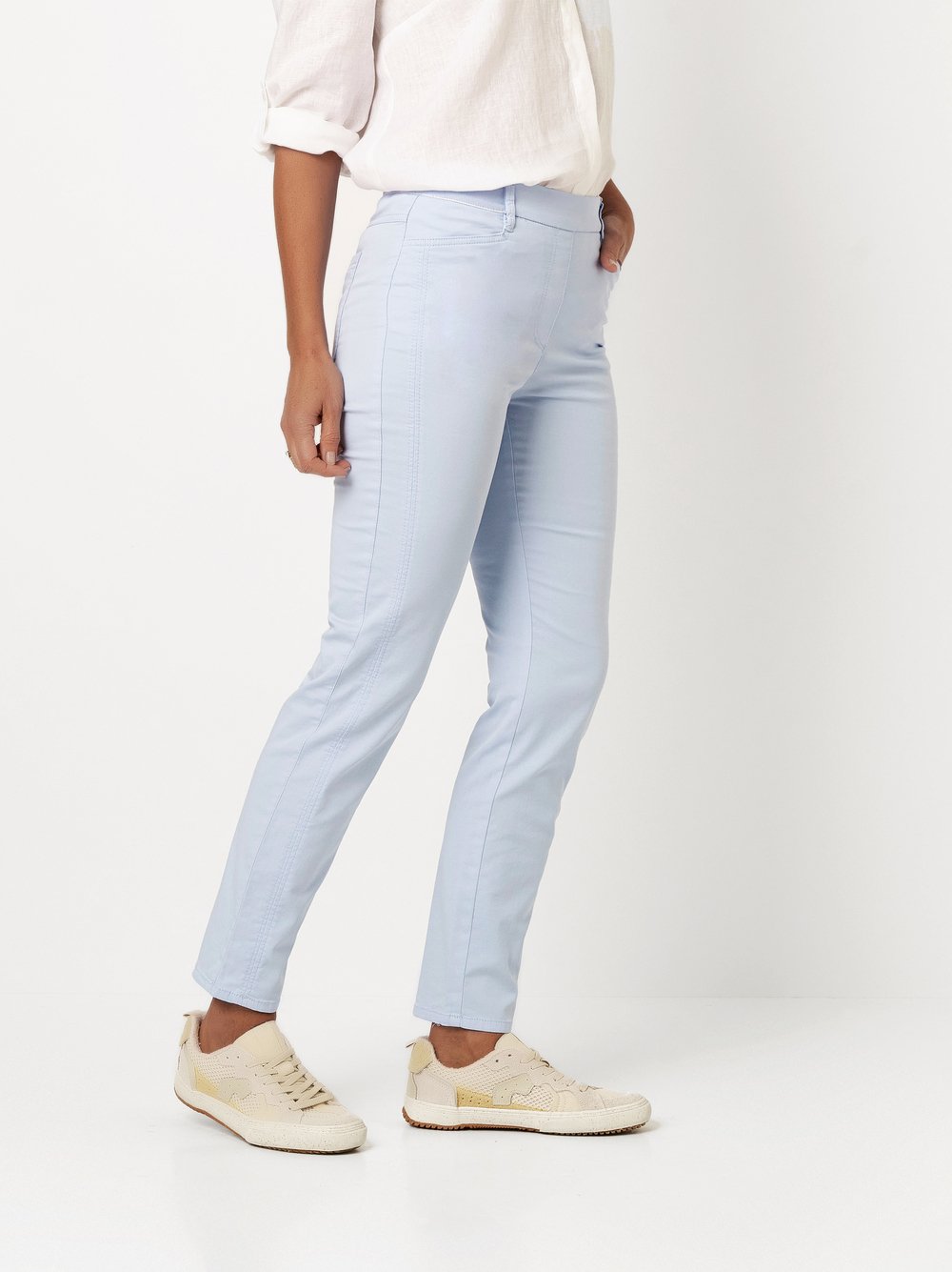 Relaxed_FS25-NOS_530_20-072855-14_2-jpg