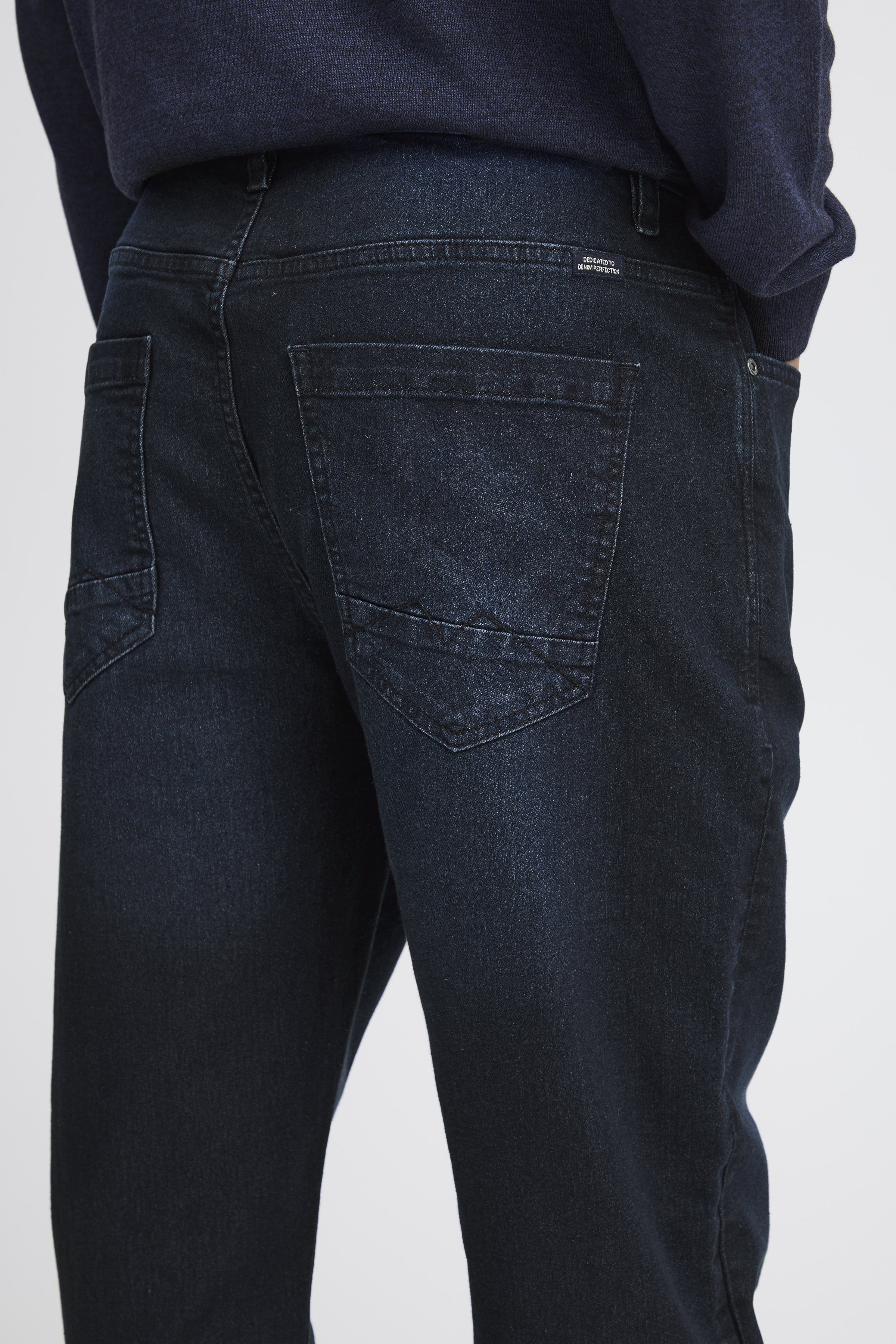 20717112_203280_360-jpg