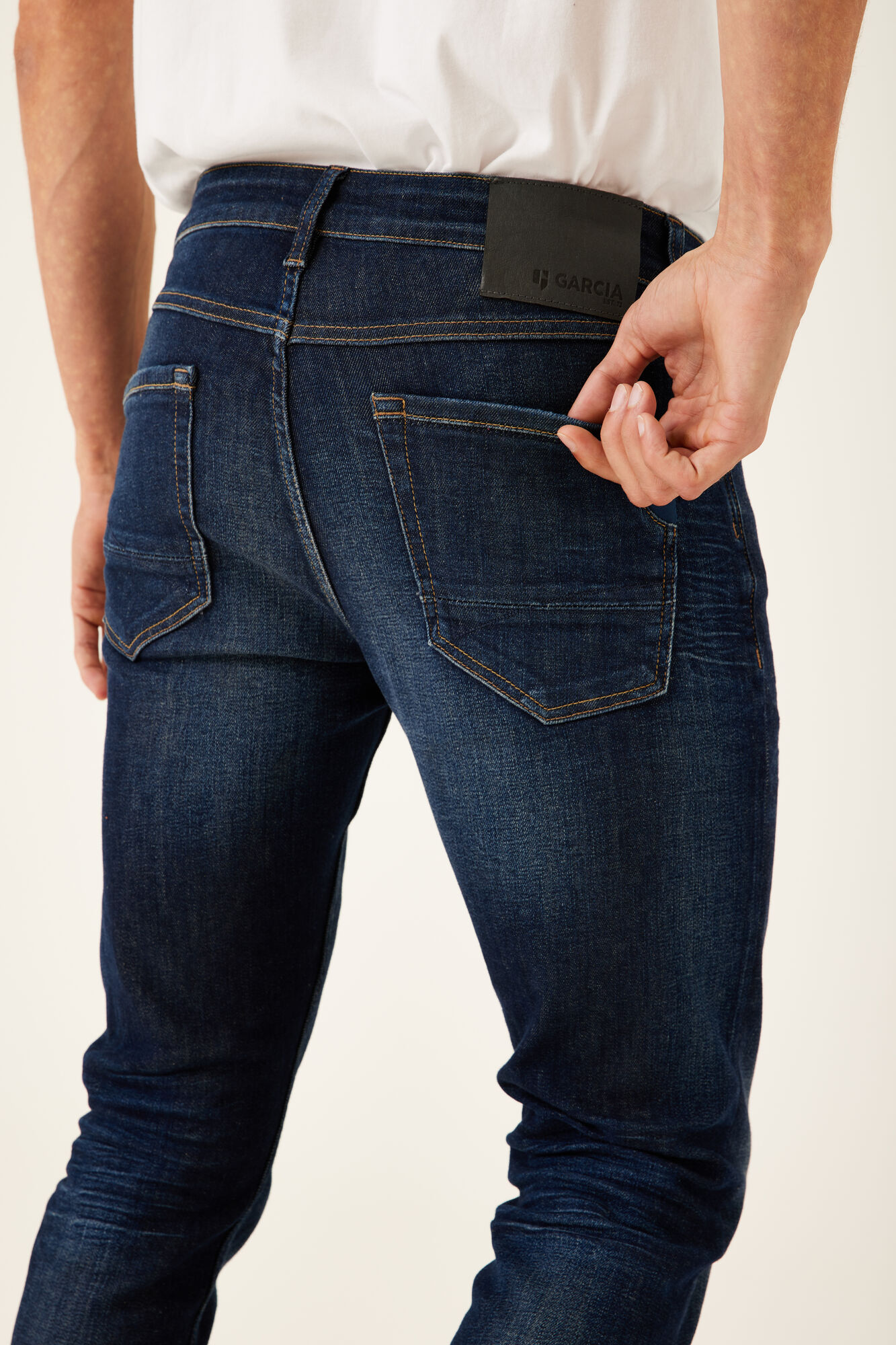 Garcia_NOS_8800_650-8800_4