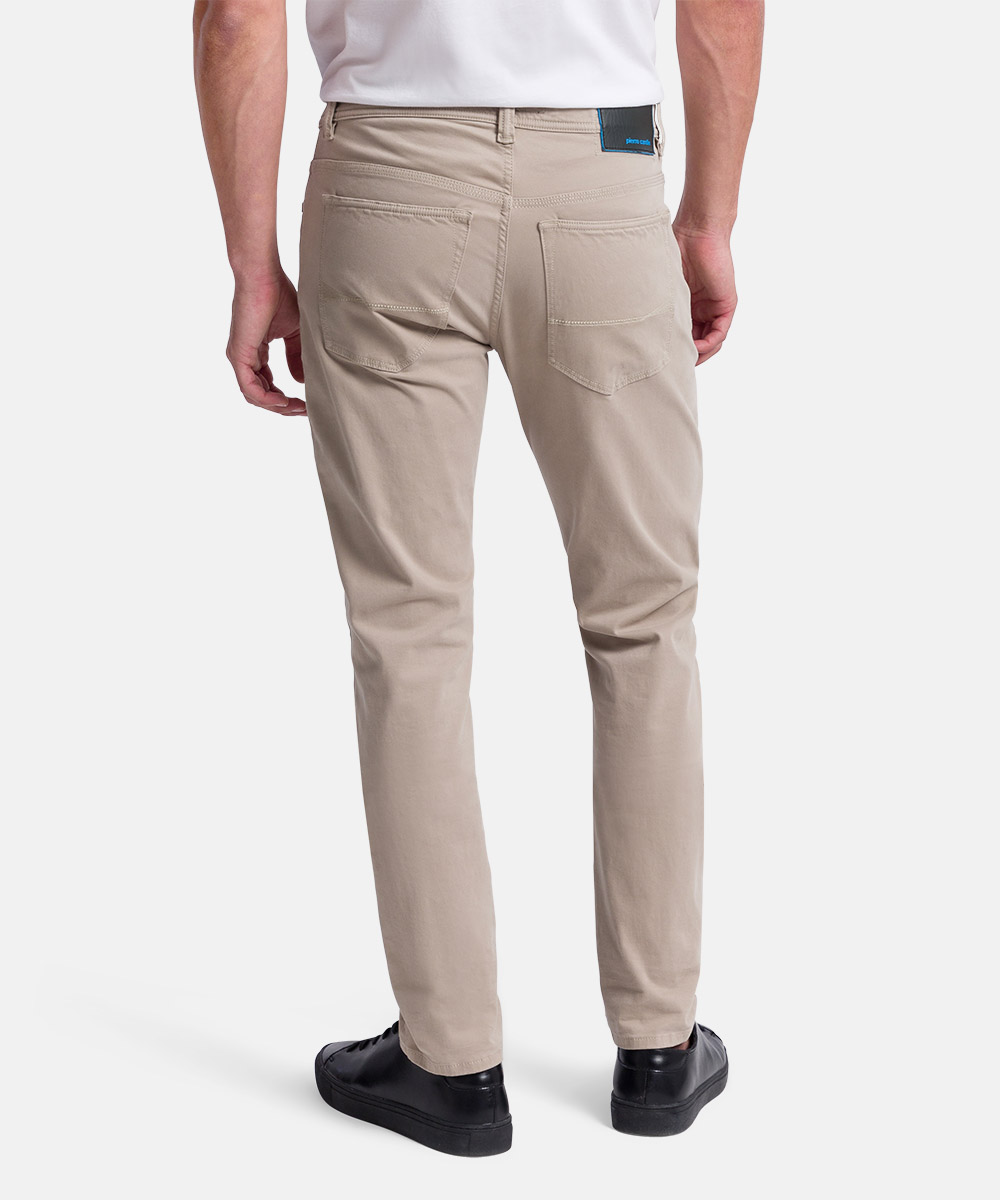 Pierre-Cardi_FruhjahrSommer-2023_1