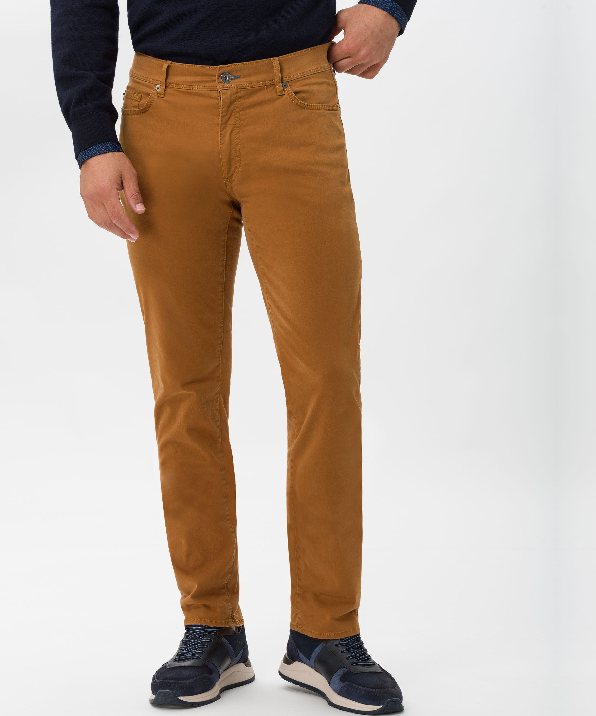 BRAX_221_65_853504_7864120_4