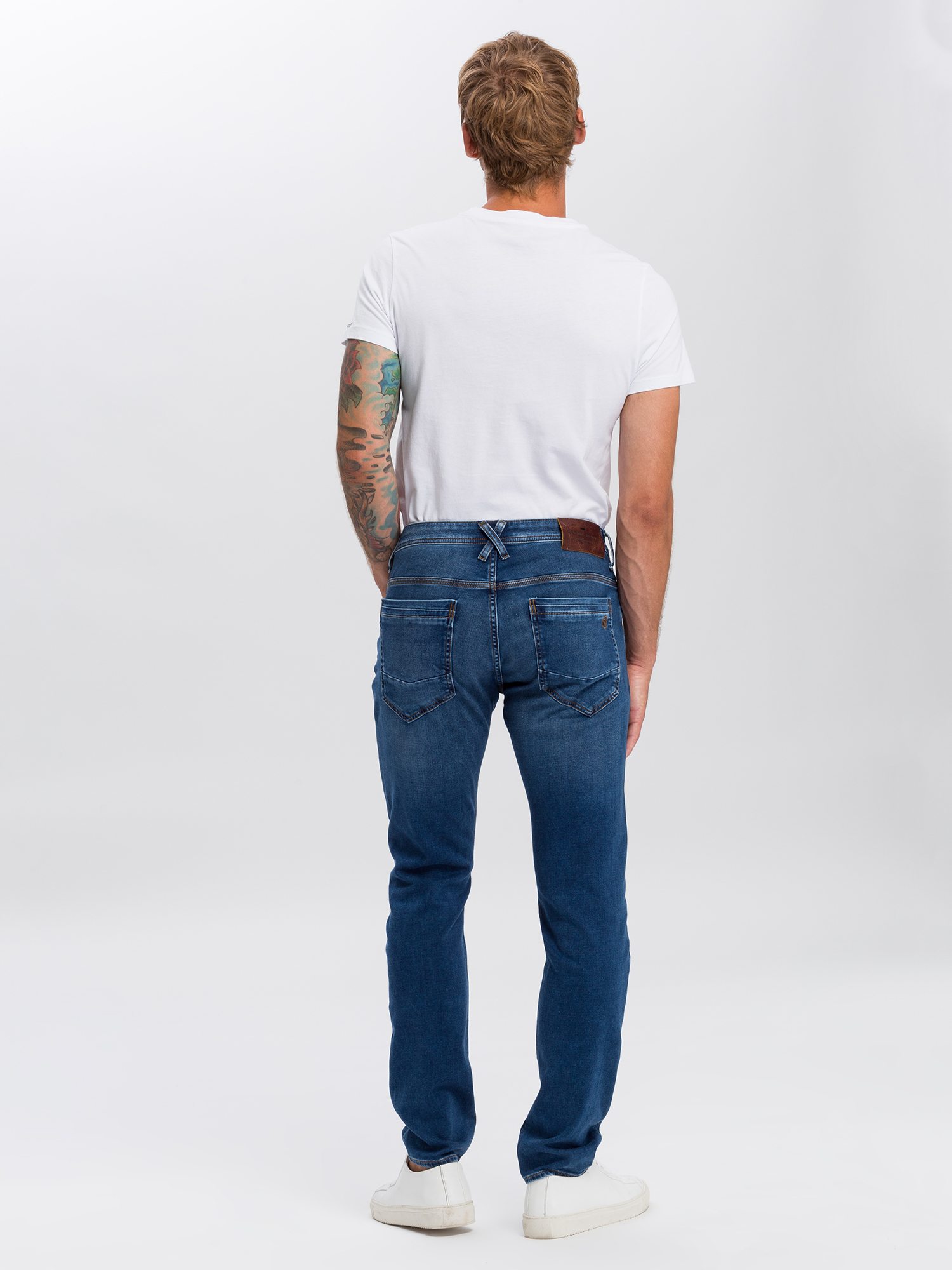 E_197_023_cross_jeans_null_2