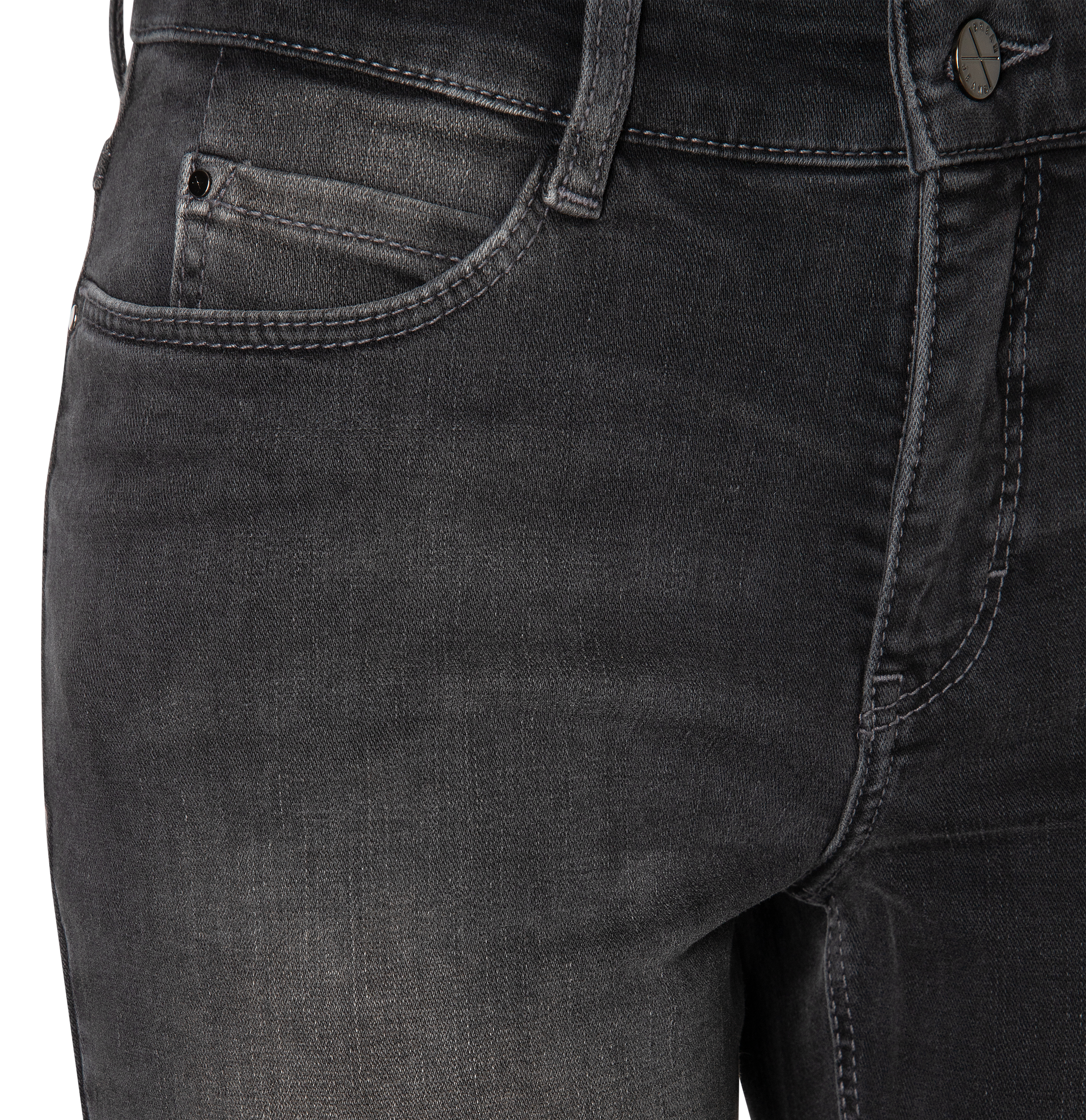 MAC_Early-Autumn-2025_D974_5481-90-0357L-D974_5-jpg