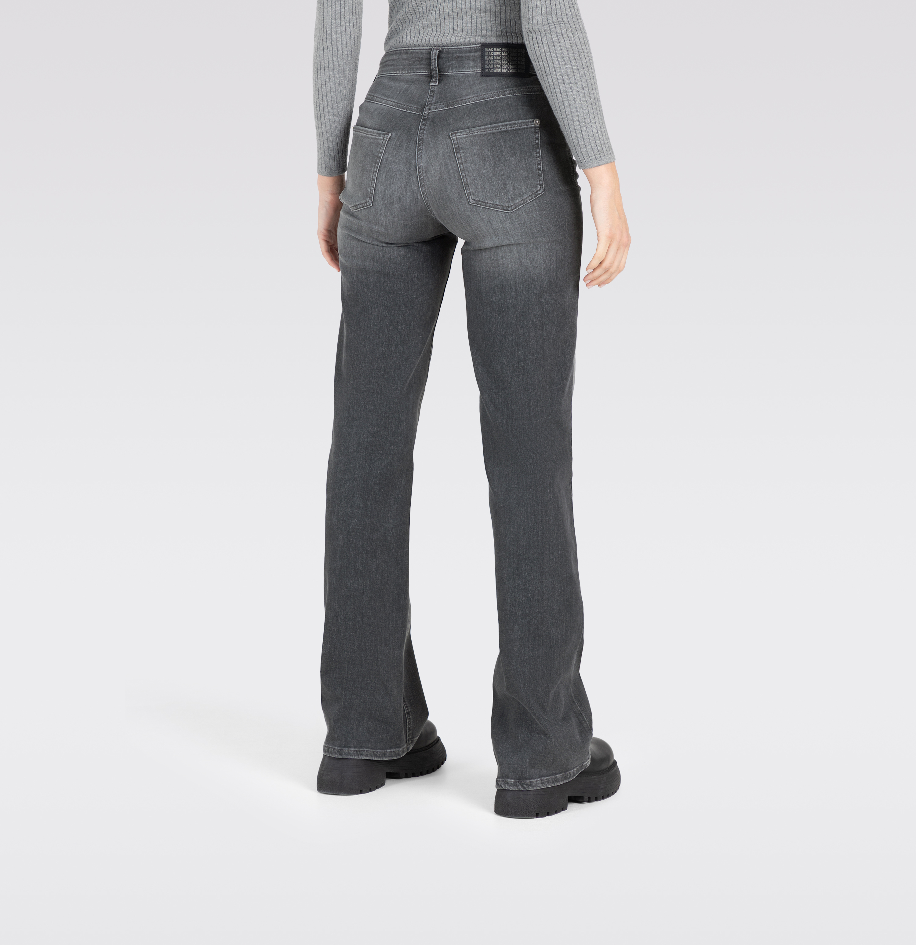 MAC_Early-Autumn-2025_D901_5228-90-0387L-D901_10-jpg