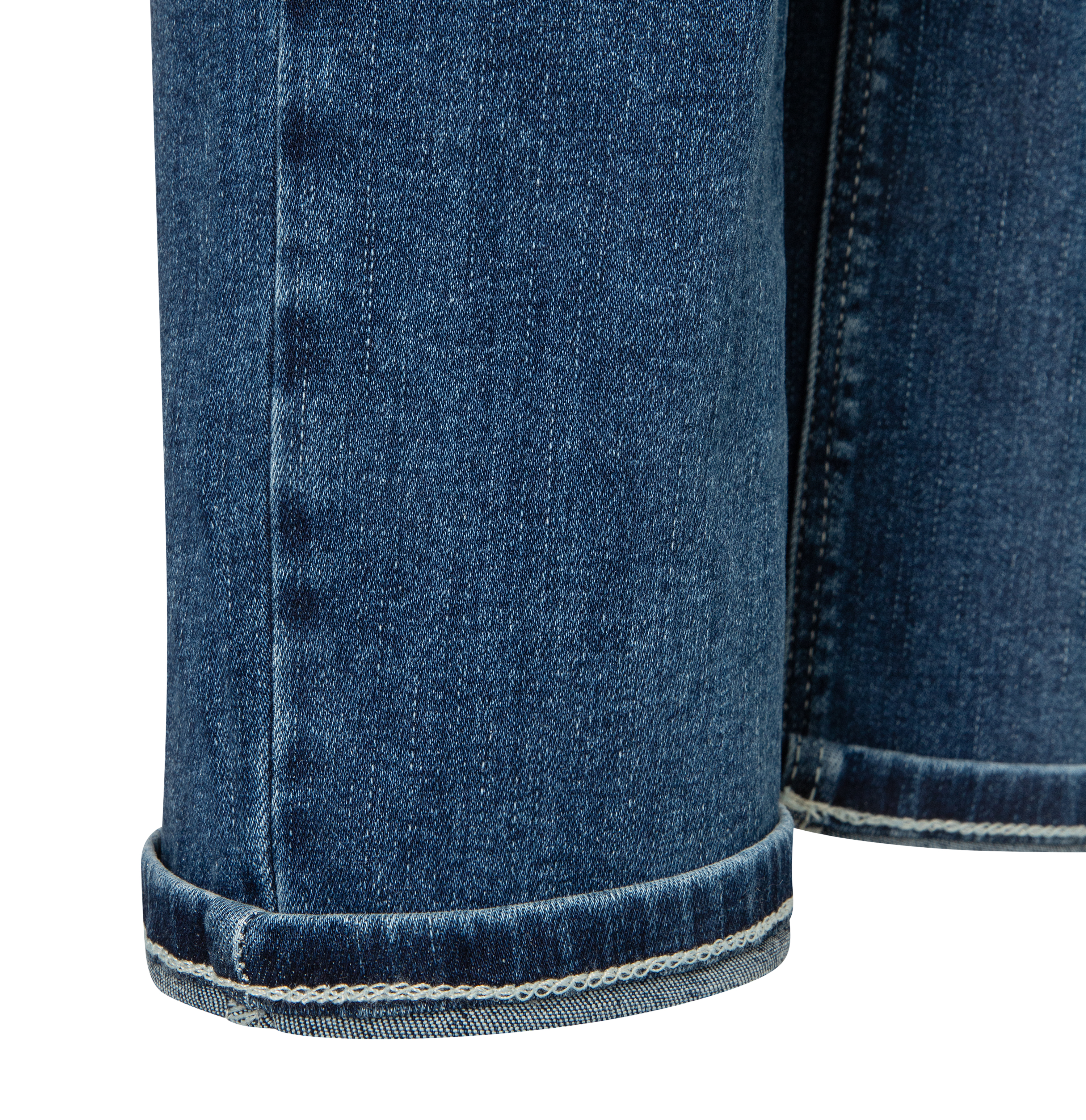 MAC_Early-Autumn-2025_D653_5481-90-0357L-D653_7-jpg