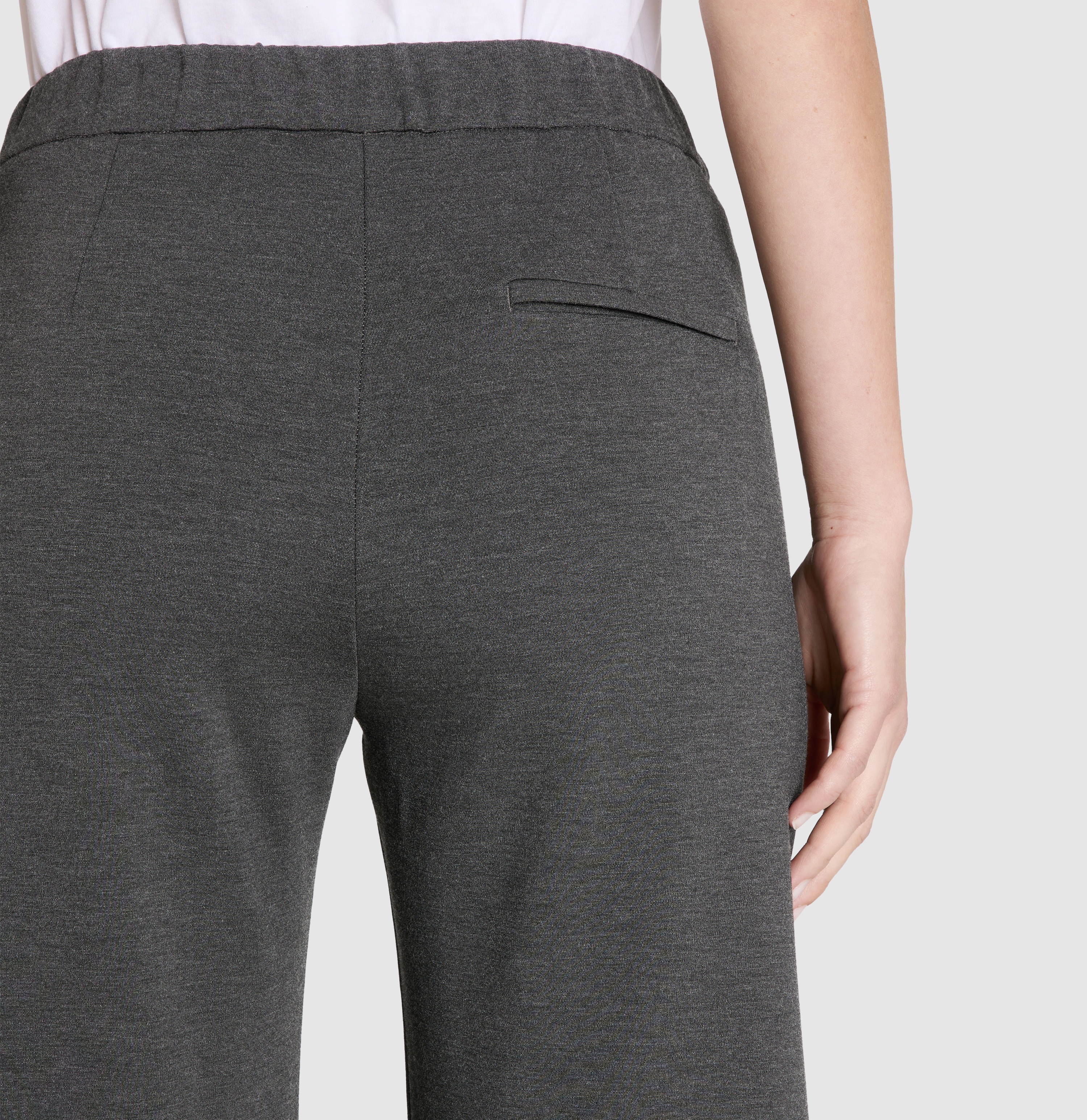 MAC_Early-Autumn-2025_054M_2177-00-0107L-054M_10-jpg