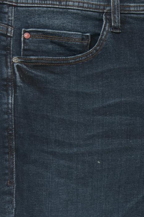 d524ff4e-98f3-4c77-a774-9753096c37de